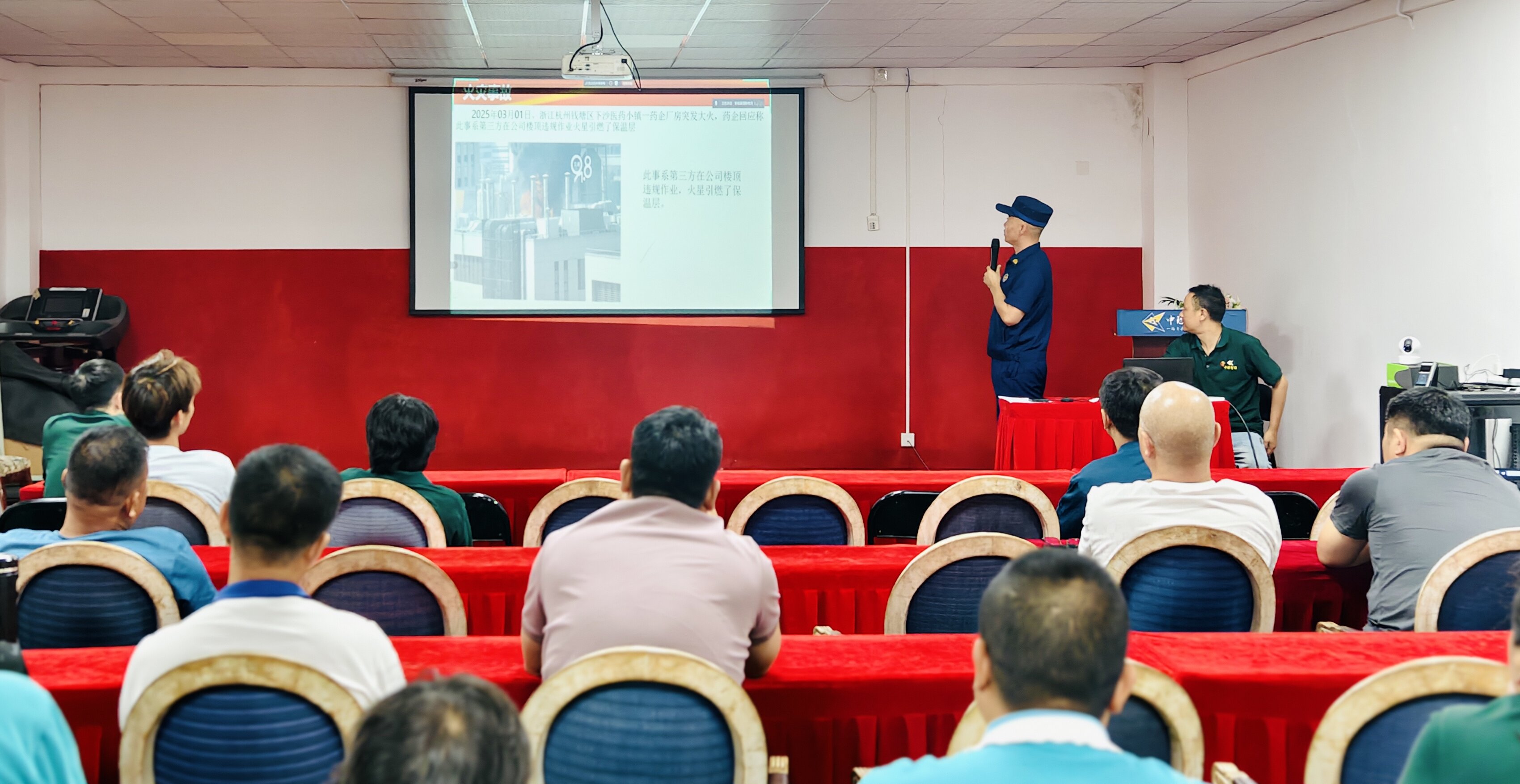 7月安全課｜消防站助力，化學(xué)品運輸司押人員消防技能再升級